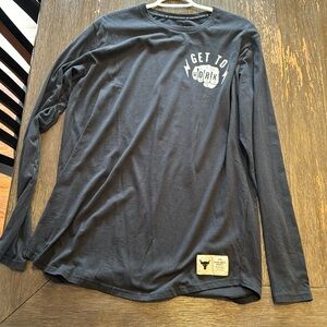 Under Armour Rock line long sleeve shirt XL loose fit - new no tags